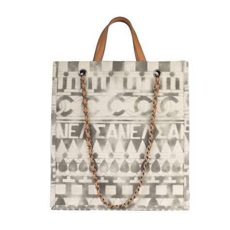 Chanel Small Iliad Shopping Tote – Oliver Jewellery